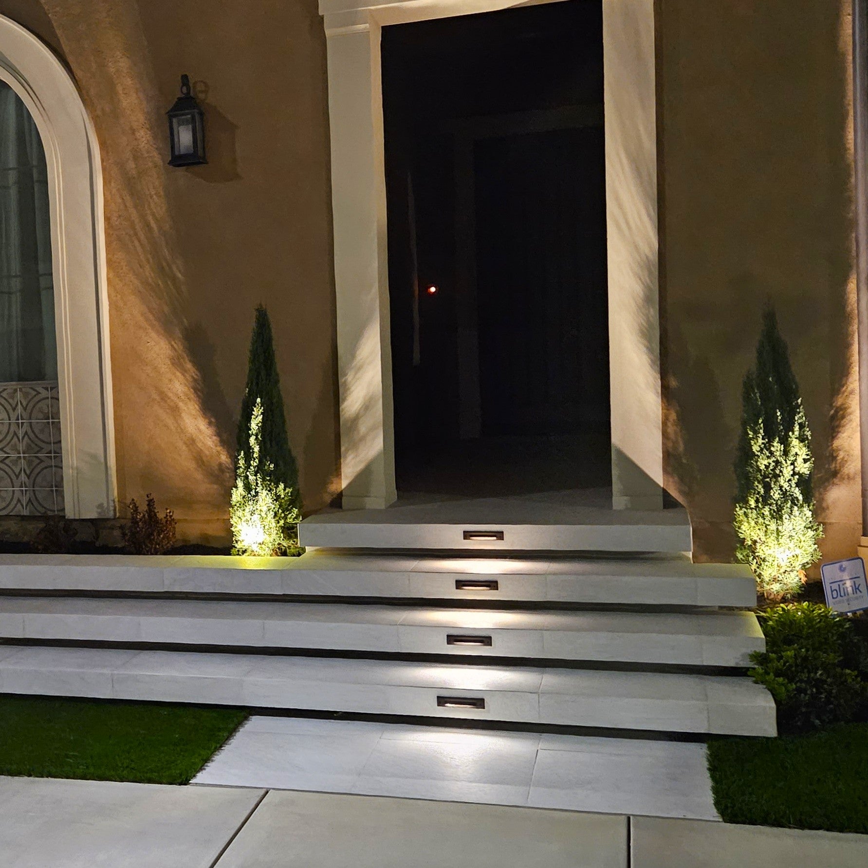 Professional Step / Deck & Hardscape Lighting - Lumiere Lighting