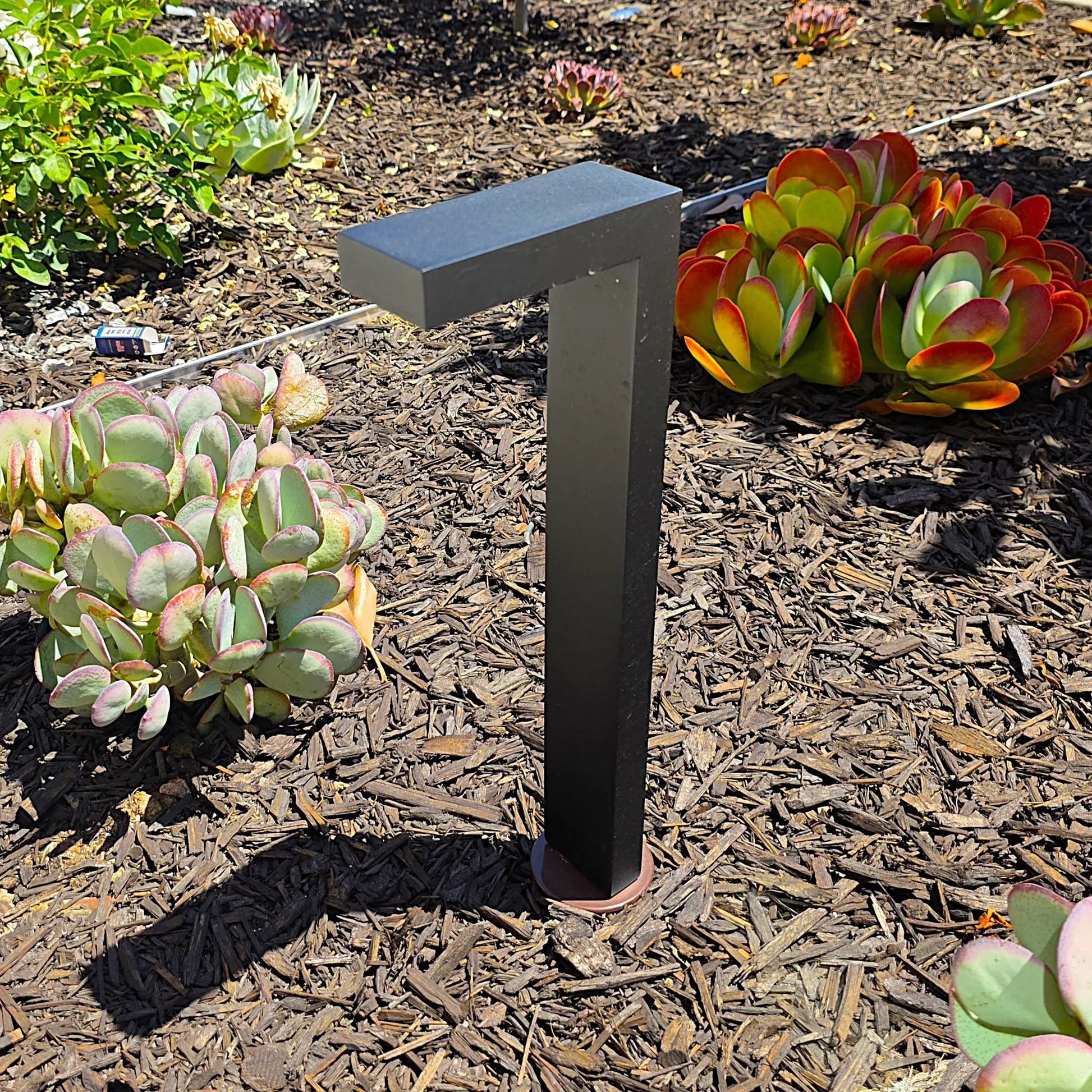 Persee Cast Brass Contemporary Path Light Outdoor Landscape Lighting by Lumiere Lighting / Premium Outdoor Lighting