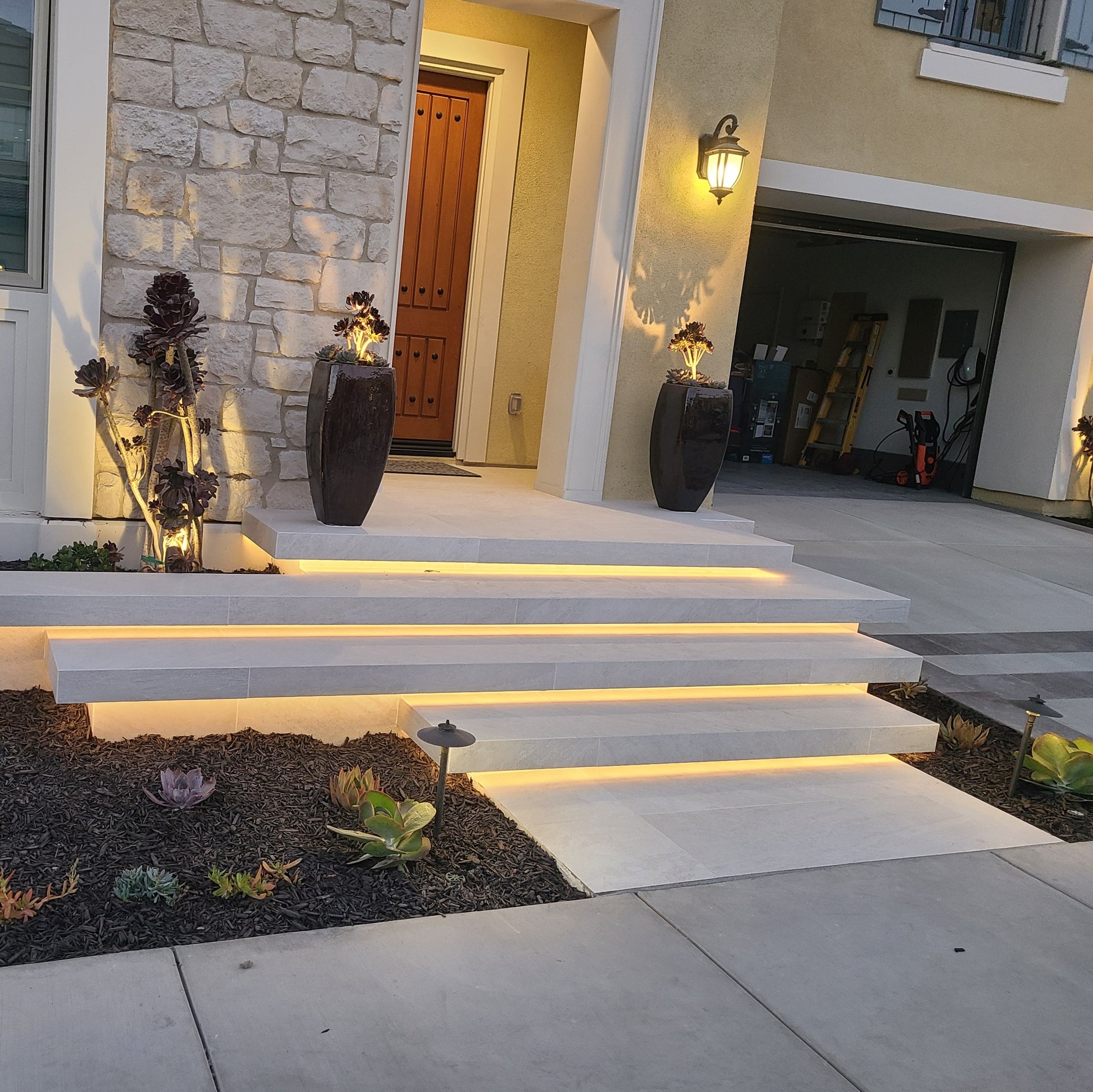LED 16ft Strip Light 12VAC IP67 Outdo...