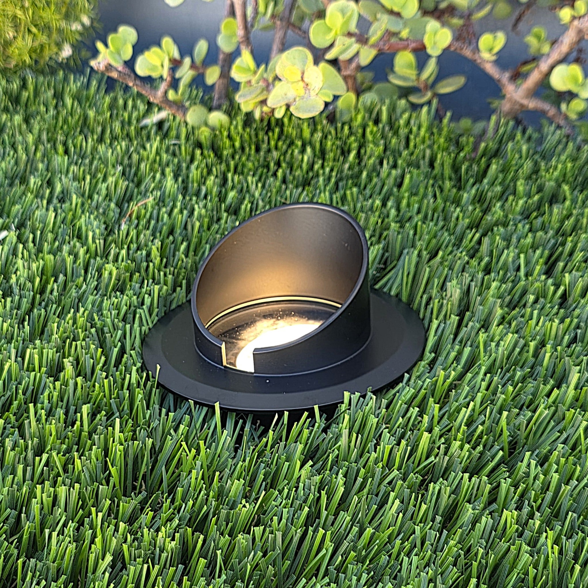 Lumière Marais HD Cast Brass Shroud Cover In Ground Well Light